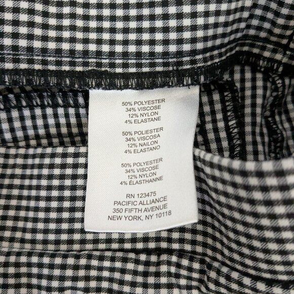 3 / 40$ Jones New York Stretch Capris - Size XL - Picture 7 of 7